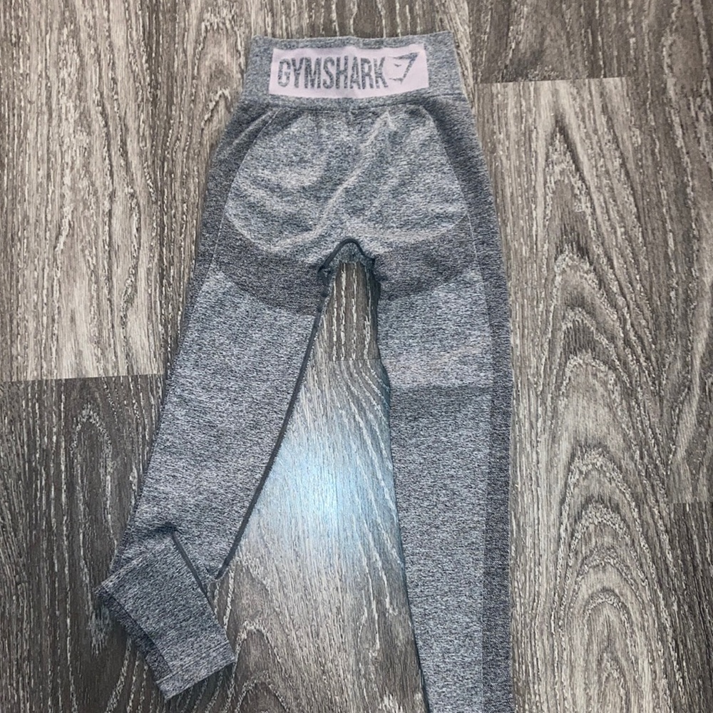 Gymshark leggings🤍
